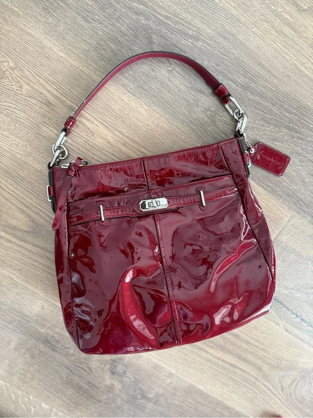 COACH Chelsea F17861 Crimson Red Patent Leather Shoulder Bag Silver Hardware
